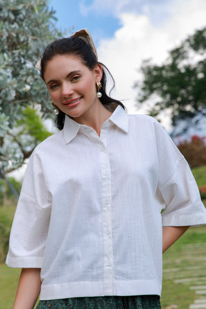 Luna White
